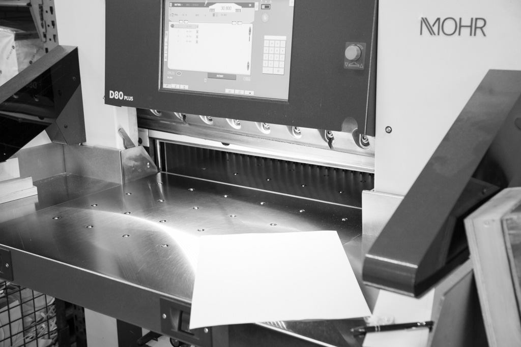 Schneidemaschine für Drucksachen in der Weiterverarbeitung